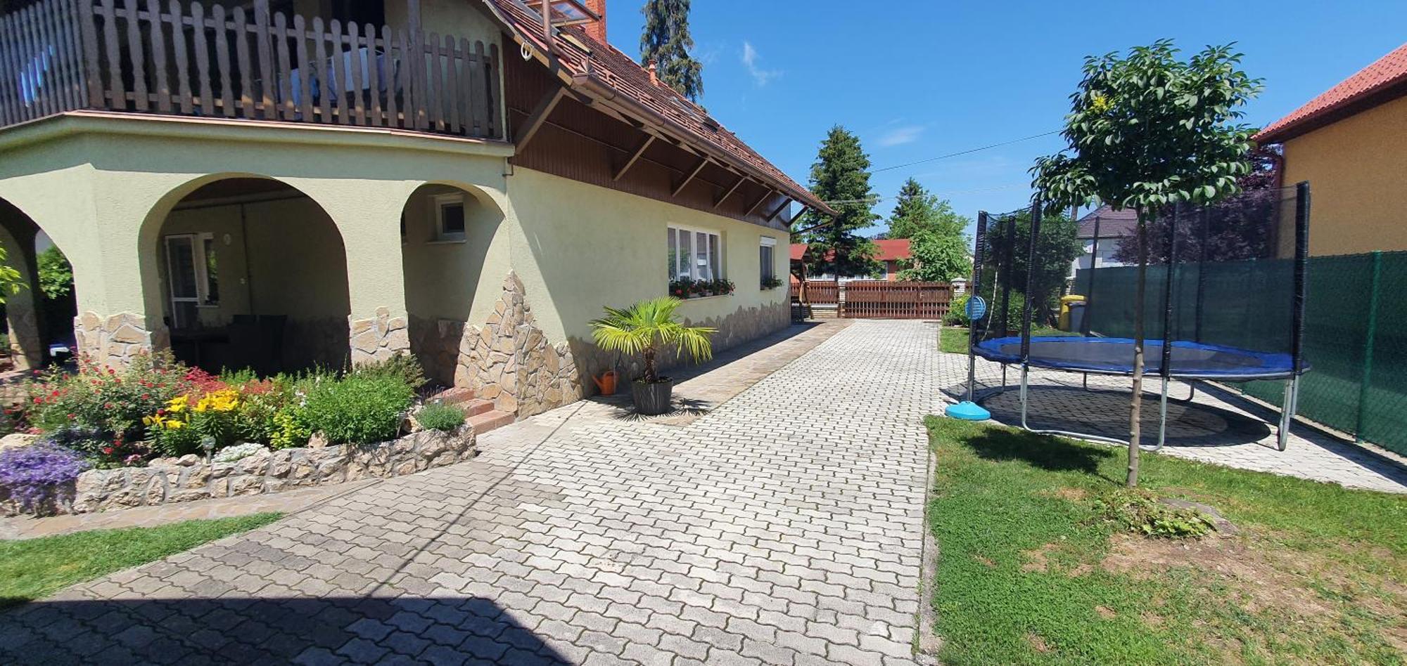 Tamasi Villa- Nyaralohaz Balatonkeresztúr Exteriör bild